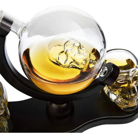 Skull Decanter Set With 2 Skull Shot Glasses