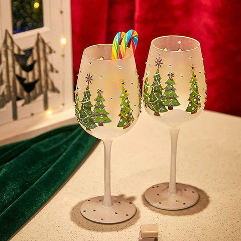 Set of 2 Stemmed Christmas Tree Design Wine Glasses - Hand Painted 14 oz