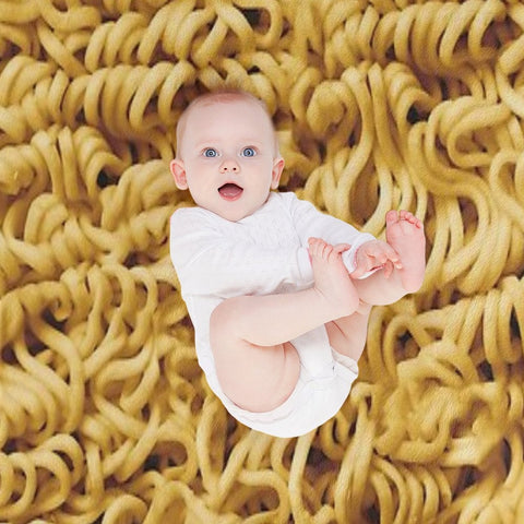 Seamless Ramen Noodle Pattern Throw Blanket