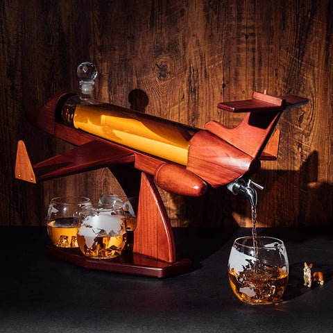 Jet Decanter with 2 World Map Glasses